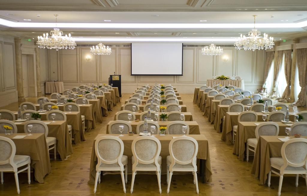 Pentelikon Hotel Кифисия Екстериор снимка