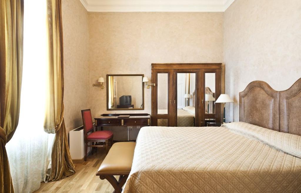 Pentelikon Hotel Кифисия Стая снимка