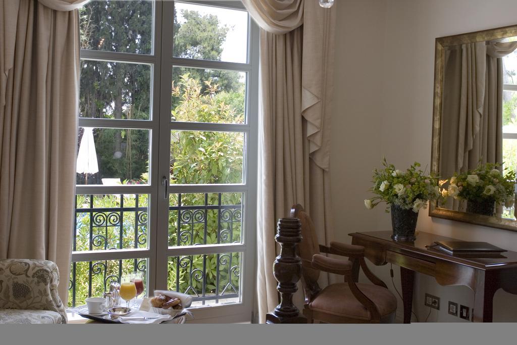 Pentelikon Hotel Кифисия Стая снимка